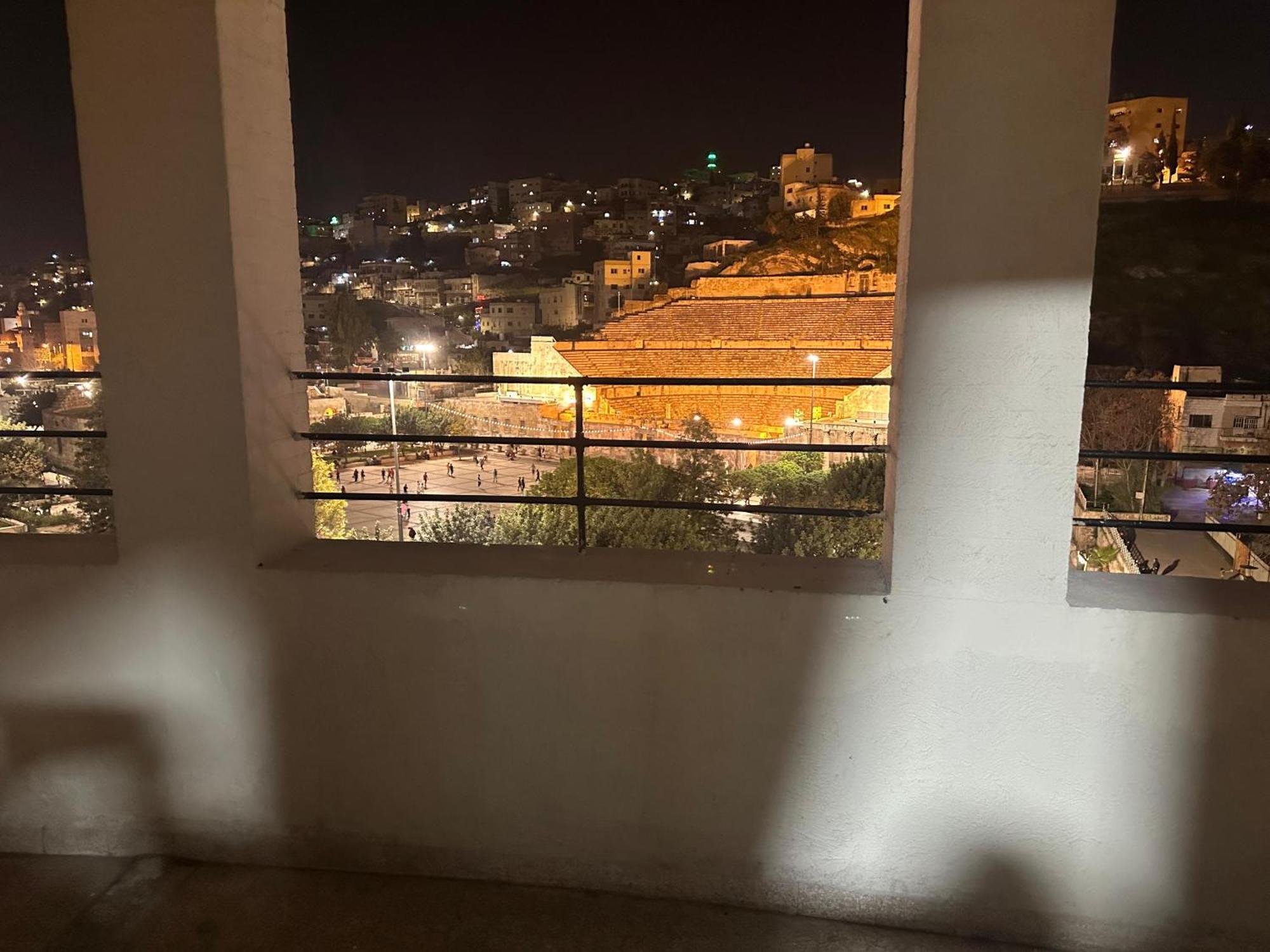 Conord Hotel Amman Exteriör bild